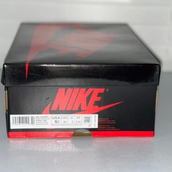 Jordan Patent Bred 1 main image 8